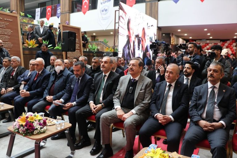Elazığ TSO Genel Ticaret Fuarı’na yoğun ilgi haber görseli
