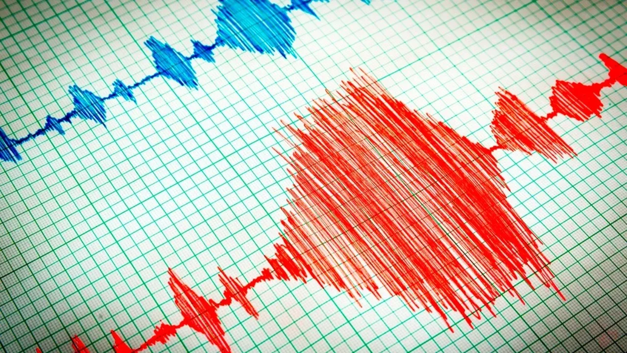 Balıkesir'de 4.3 Büyüklüğünde Deprem! Çevre İllerde de Hissedildi