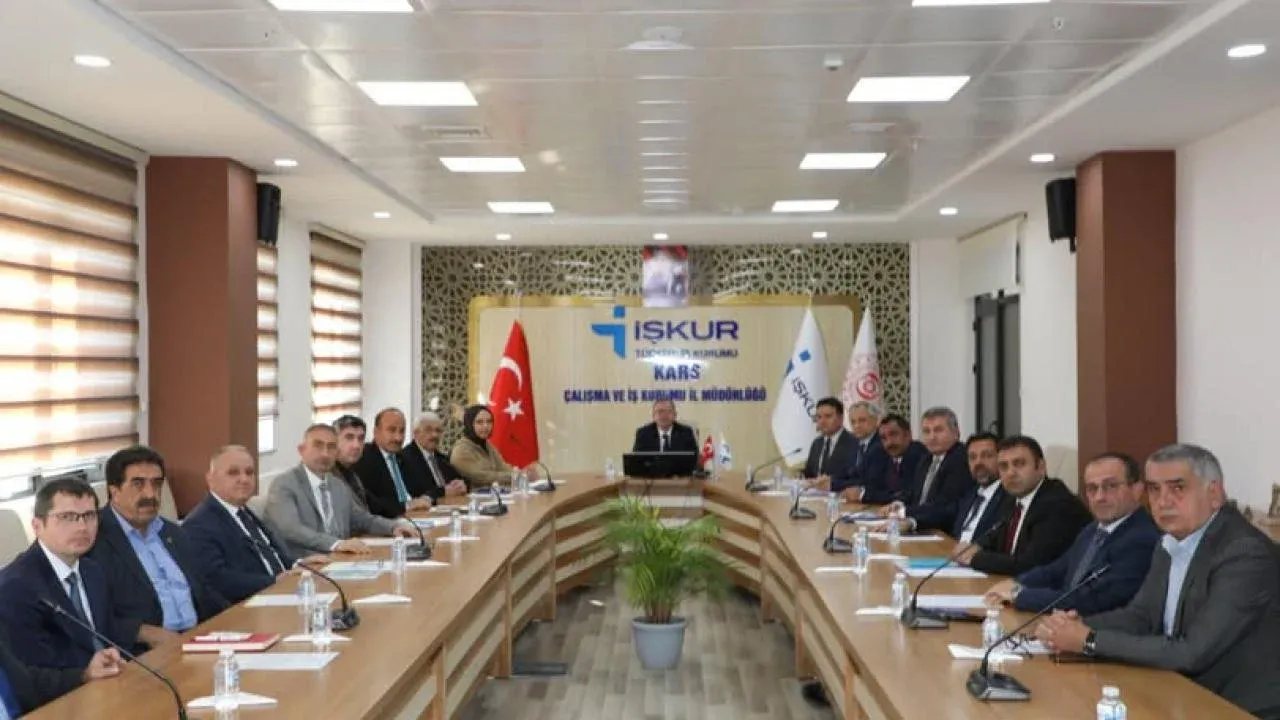Kars’ta İstihdam ve Mesleki Eğitim Kurulu toplantısı gerçekleştirildi
